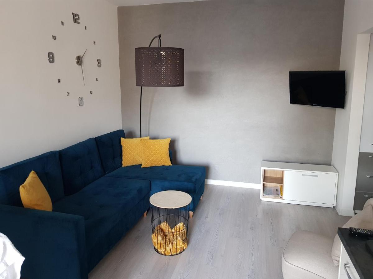 Apartament White Apartment อิวาวา ภายนอก รูปภาพ