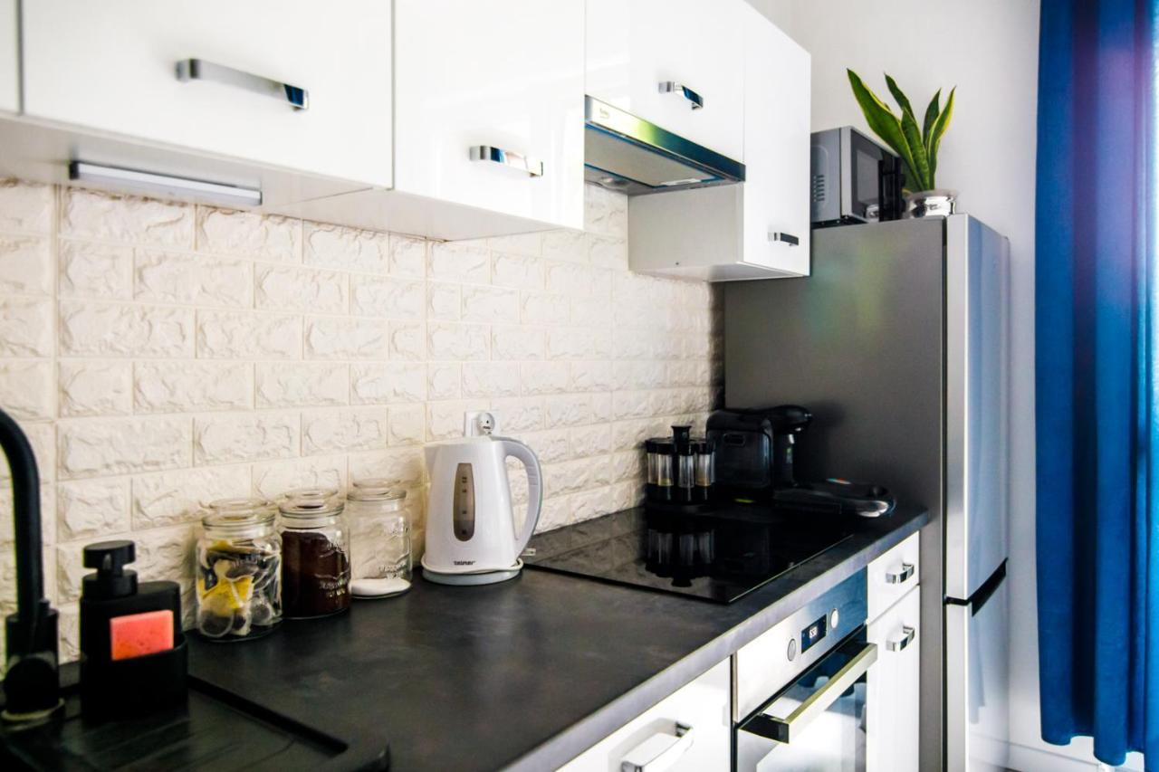 Apartament White Apartment อิวาวา ภายนอก รูปภาพ