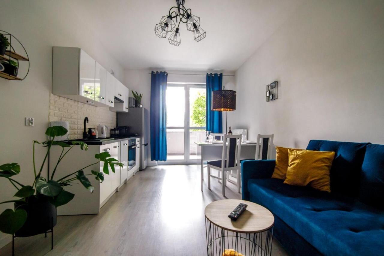 Apartament White Apartment อิวาวา ภายนอก รูปภาพ