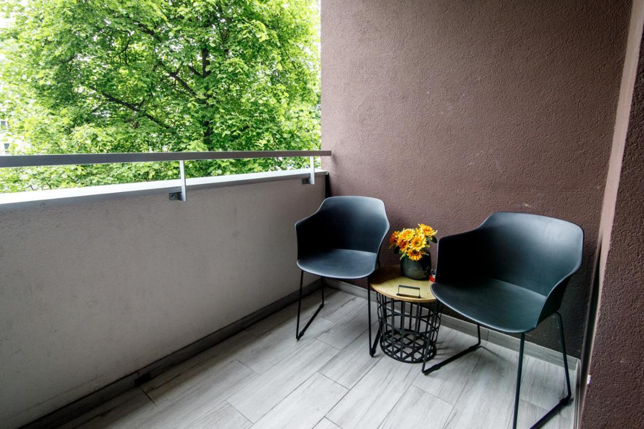 Apartament White Apartment อิวาวา ภายนอก รูปภาพ