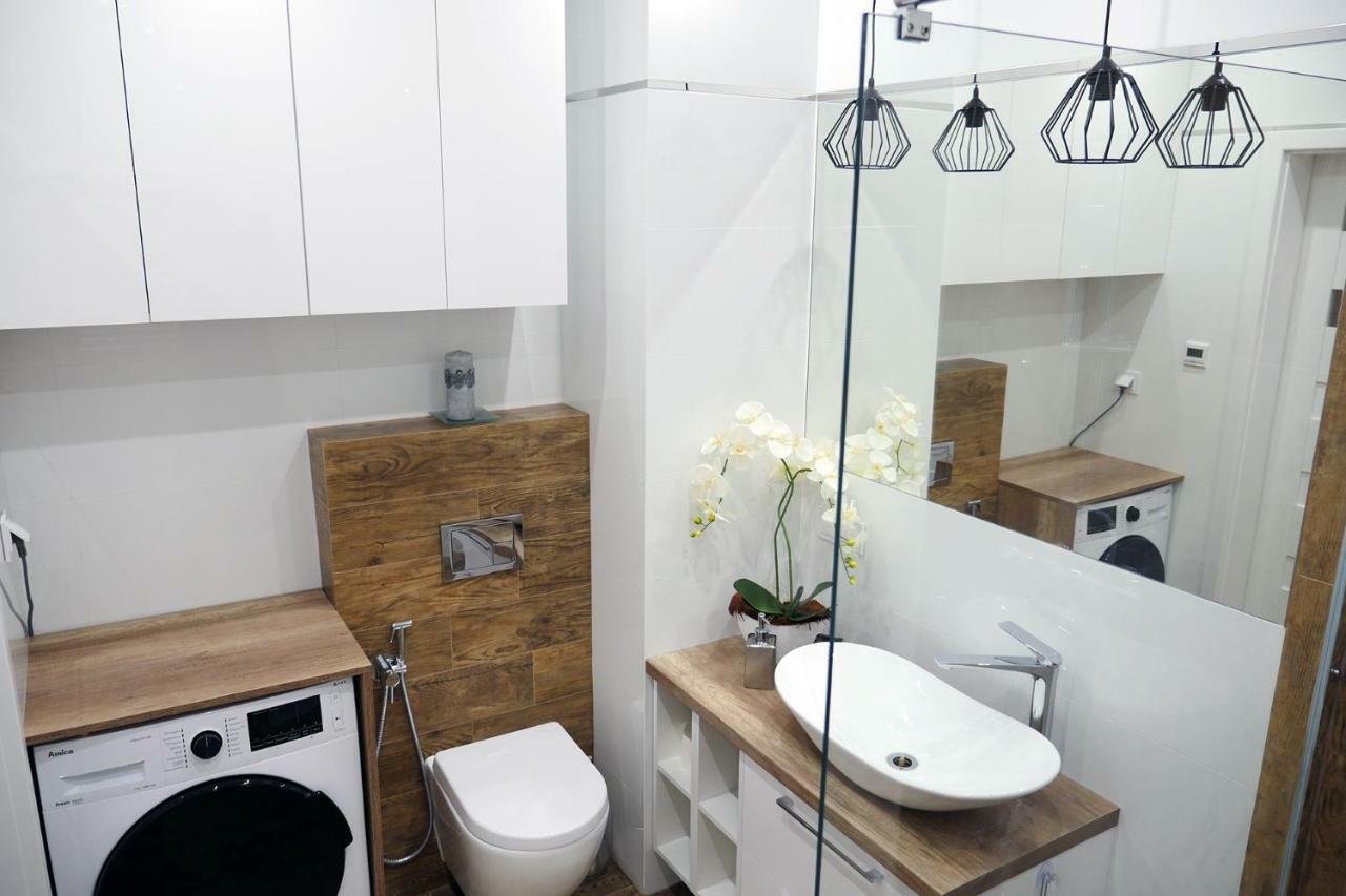 Apartament White Apartment อิวาวา ภายนอก รูปภาพ