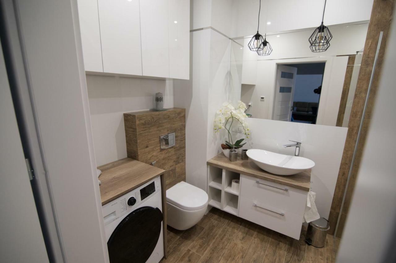 Apartament White Apartment อิวาวา ภายนอก รูปภาพ